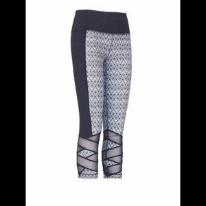 EUC Athleta Print Mantra Capri Fig XS